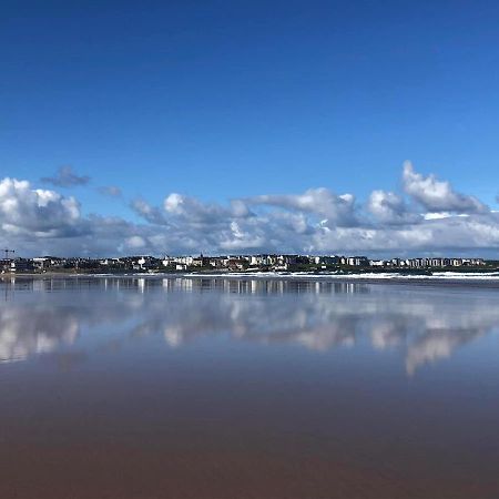 Cosy 3 Bedroom Apartment In Central Portrush With Sea Views Екстер'єр фото