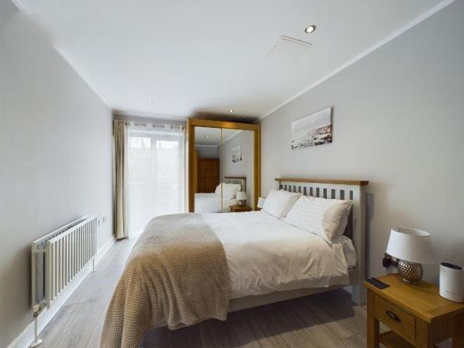 Cosy 3 Bedroom Apartment In Central Portrush With Sea Views Екстер'єр фото